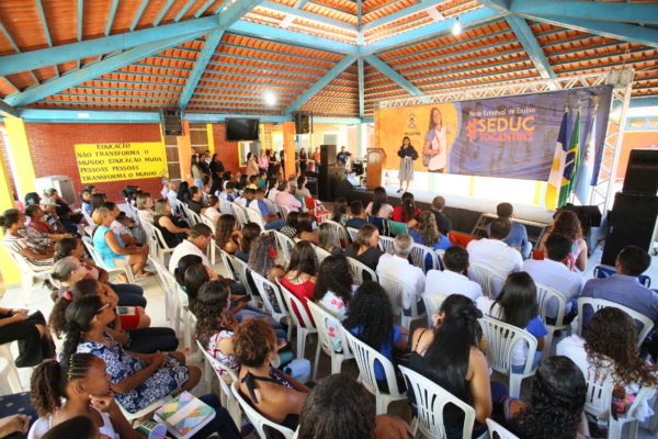 ﻿Aula inaugural em Brejinho dá início ao ano letivo nas escolas estaduais