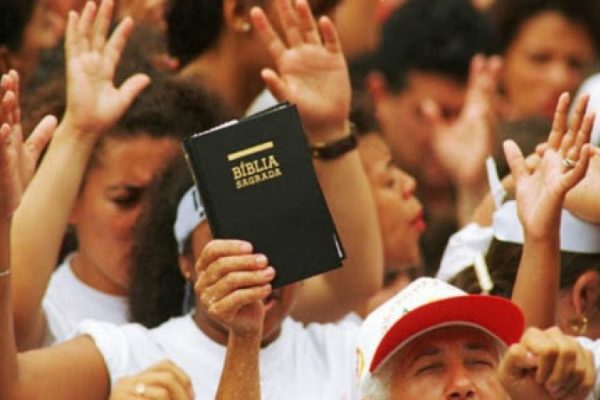 Liberada a realização de cultos e missas presenciais na Capital, com restrições