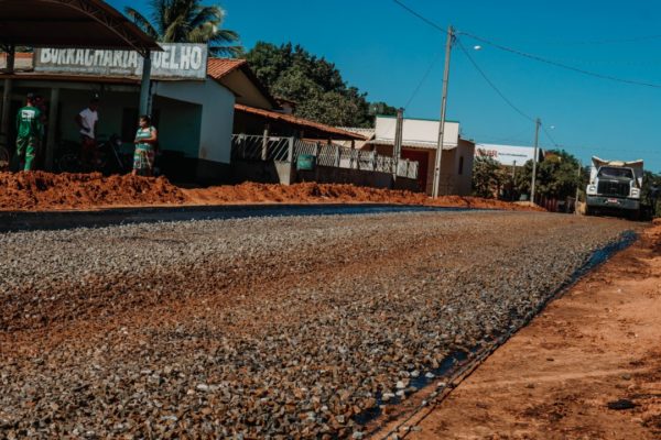 Moradores de Mateiros veem o sonho do asfalto se tornar realidade