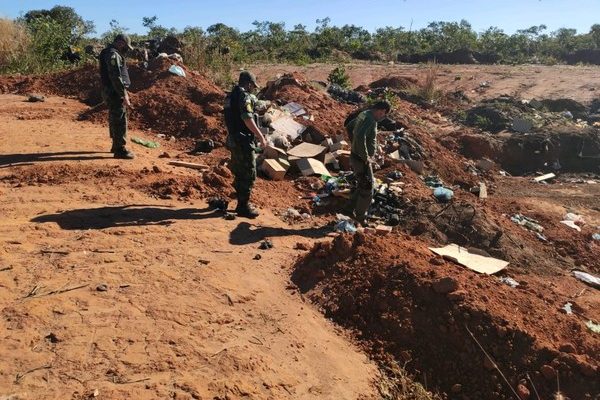 Fiscais flagram desmatamento no Jalapão e até lixão em parque nacional na divisa entre TO e PI