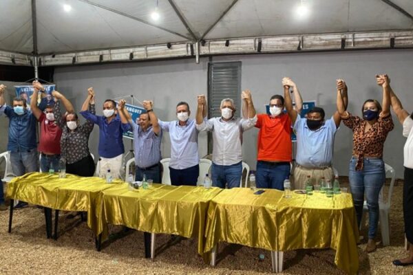 Em reunião, Antonio Andrade fala sobre querer Luzimangues independente