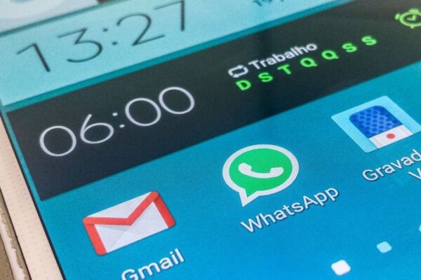 TSE divulga canal para receber denúncias de disparos de mensagens em massa no WhatsAp