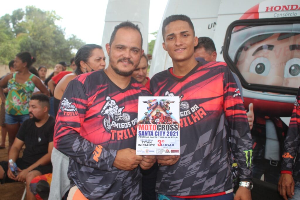 Competições acirradas marcam motocross em Santa Tereza do Tocantins – Folha  do Jalapão