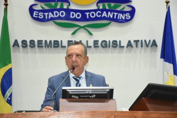 Antonio Andrade requer melhorias em rodovias, defende federalização e põe em pauta data-base do TJ