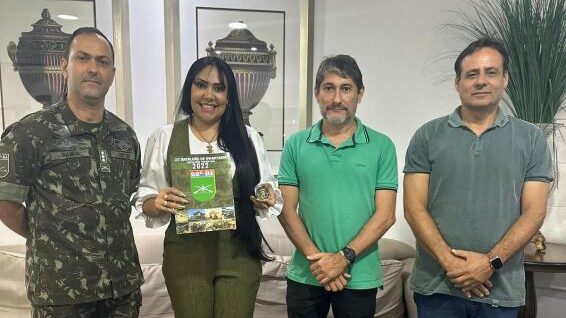 Janad Valcari propõe convênio da Seduc com Exército para atuação na rede ensino do Tocantins