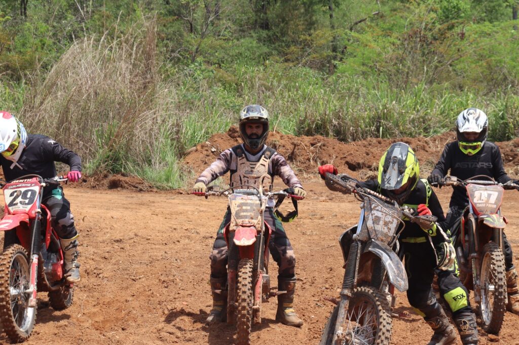 Torneio de motocross com apoio da Prefeitura volta agitar a Praia da Ponta  Branca - Prefeitura Municipal de Tefé