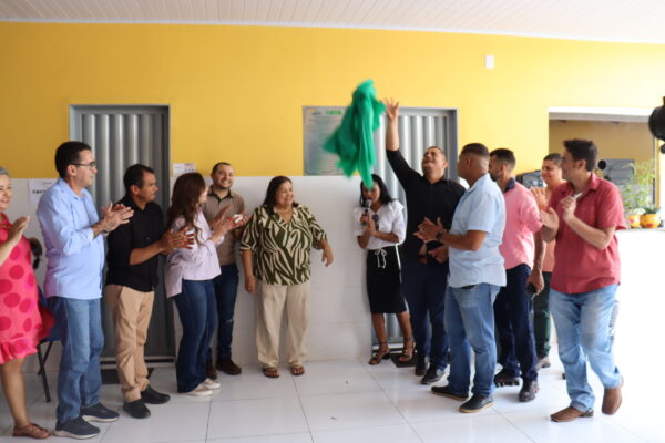 NOVO ACORDO 65 ANOS: Prefeita Deusany entrega melhorias na Escola Municipal Ruidelmar Limeira Borges