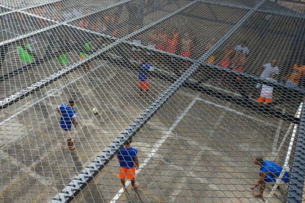 Unidade Penal de Dianópolis oferta futsal para custodiados como atividade para saúde física e mental