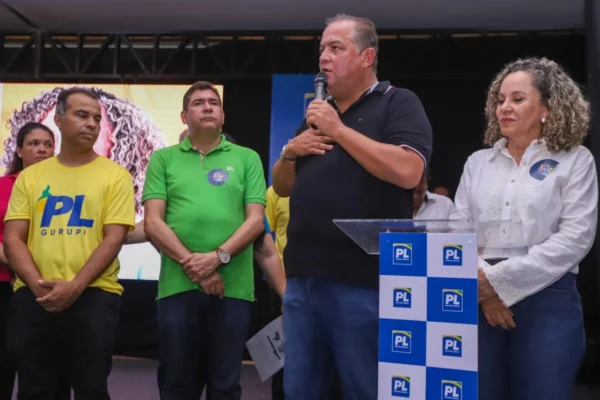 Senador Eduardo Gomes reforça apoio à reeleição de Josi Nunes em encontro com pré-candidatos a vereador em Gurupi