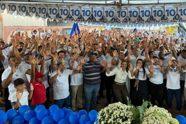 ELEIÇÕES: Leandro Soares demonstra força ao reunir multidão em convenção