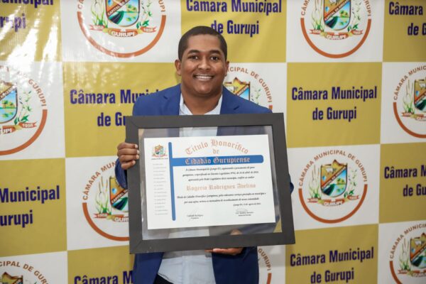 Comunicador Rogerio Rodrigues é homenageado na Câmara Municipal com Título de Cidadão Gurupiense