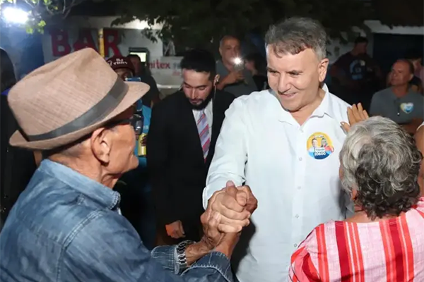 No Taquari, Eduardo Siqueira Campos defende construção de UPA e garante ação regularização fundiária