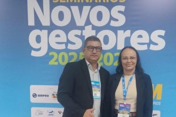 SANTA TEREZA: Prefeita eleita Eliene Batista e vice Waltherluso participam de Seminário da CNM, em Brasília