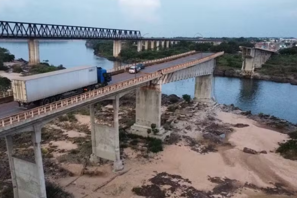 Queda de ponte entre Maranhão e Tocantins deixa dois mortos e oito desaparecidos