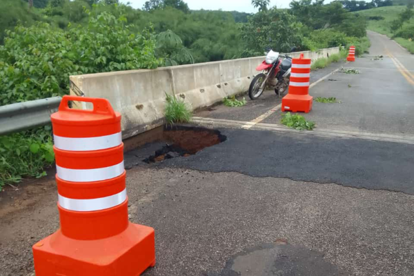 ALERTA: Ponte na TO-030 apresenta erosão grave e ameaça segurança