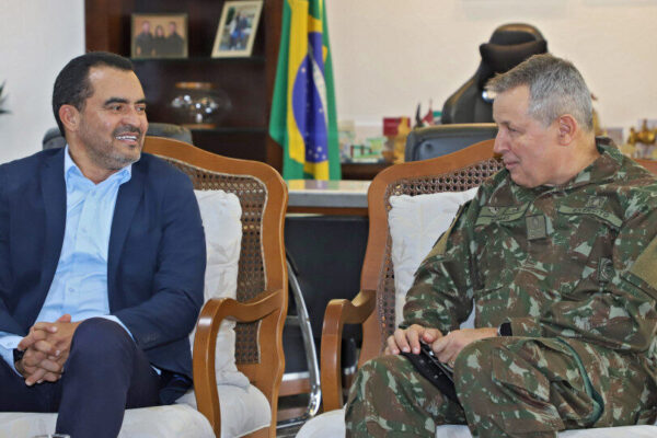 Governador Wanderlei Barbosa discute ações de cooperação com comandante do Exército Brasileiro