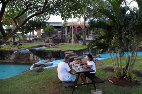 Governo do Tocantins revitaliza Praça dos Girassóis com espaços para pet e jogos